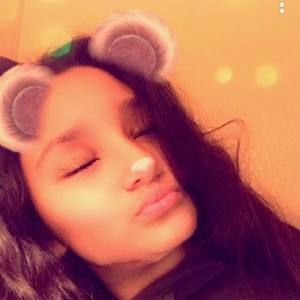 Meet your Posher, Isabel